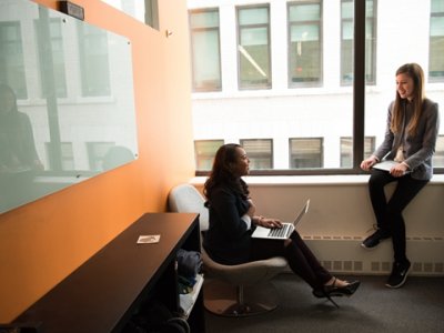 美国银行周末能否进行网上转账？