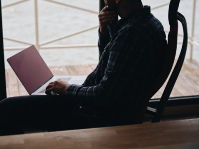 如何顺利关闭香港银行个人账户？完整销户流程解析