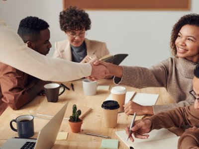 香港东亚银行企业：为企业提供全面的金融解决计划