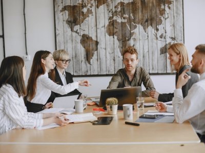 全面解读：香港公司商业登记证续牌时间与过程全指南