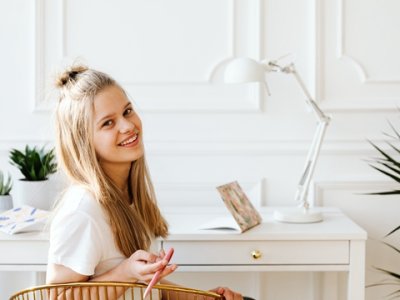 探秘香港对公账户营业时间：详解开户过程、工作日安排和服务质量