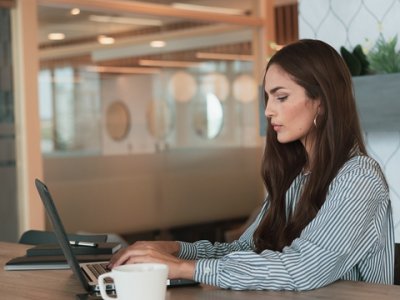 广州开香港公司银行账户：简单步骤轻松实现跨境业务