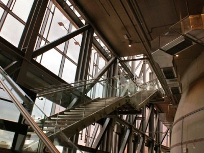 深刻分析香港居民企业所得税税率及其对企业的影响