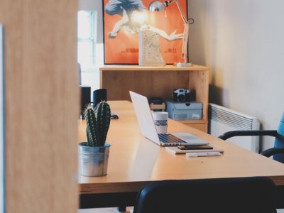 探讨香港法定代表人制度的重要性与实行情形