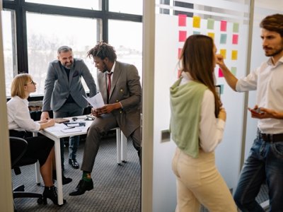 香港咨询公司注册：经营规模详解