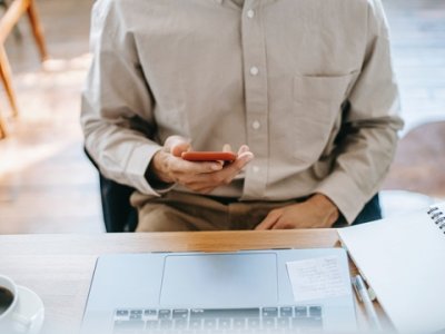 香港开立离岸账户：解读资金流动自由与监管限制