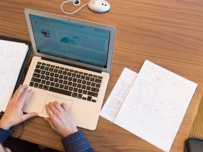 解密香港企业申报代理：全面解读注册、做账、审计、商标及公证等业务